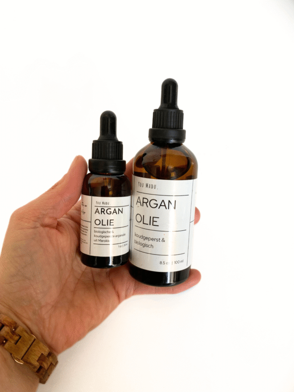 Argan olie: natuurlijke haar detangler + haar, nagels en huid olie